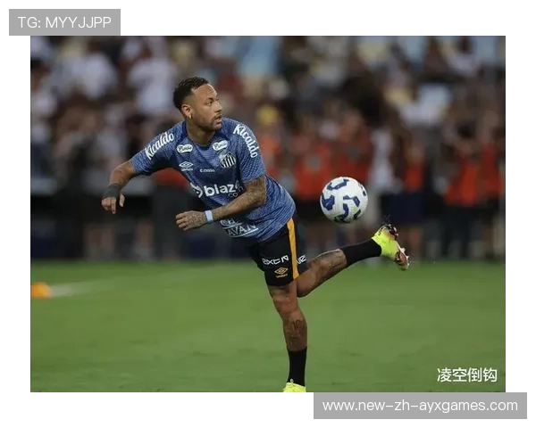 内马尔凌空接力传球形成绝佳机会，尽显足球王者风采